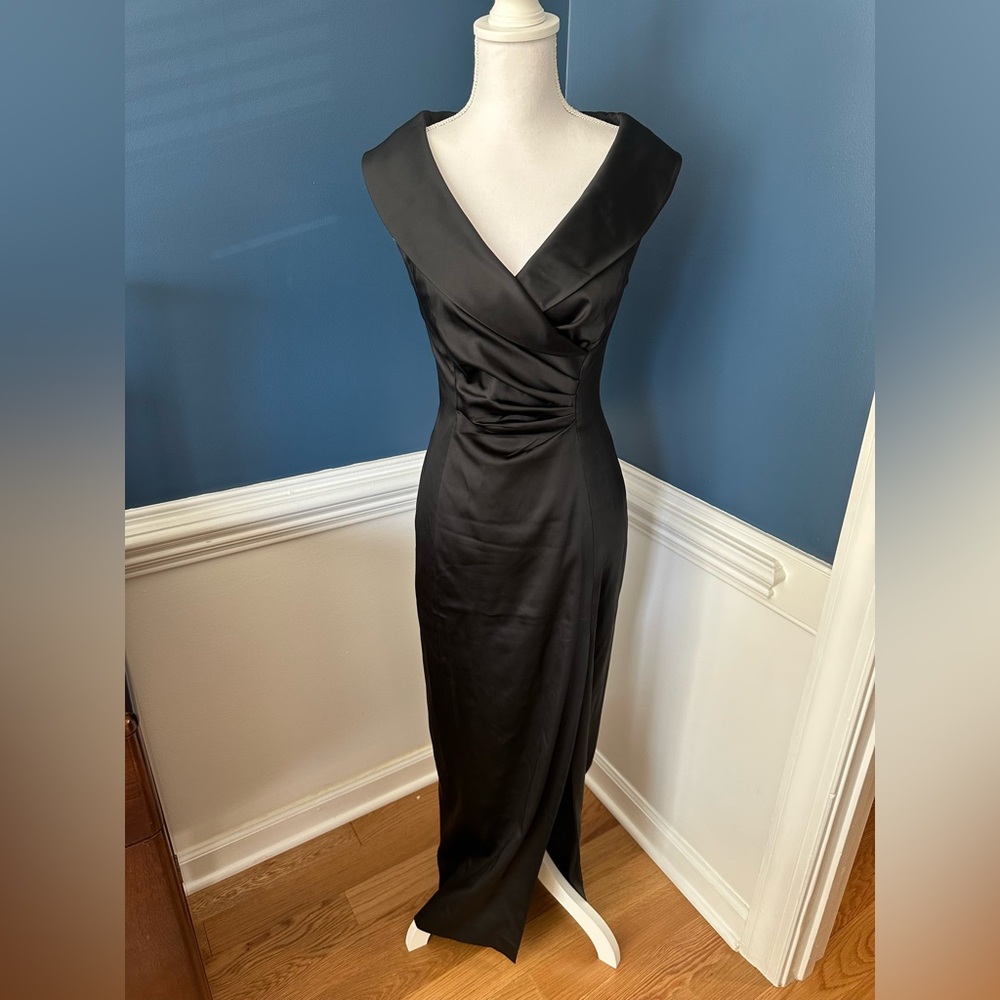 Kay Unger New York Black Satin Evening Gown